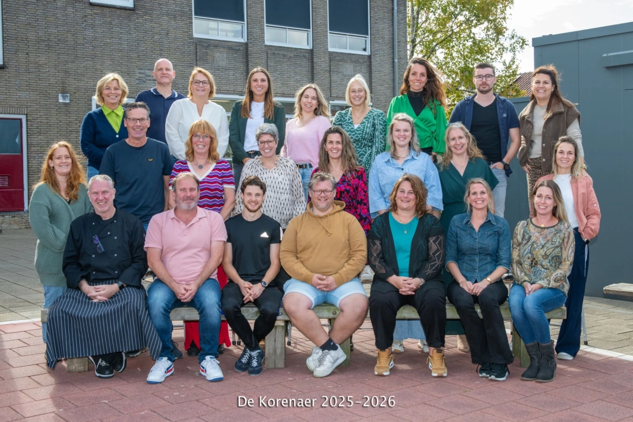 ALOYDEKORENAERHELMOND10680.jpg